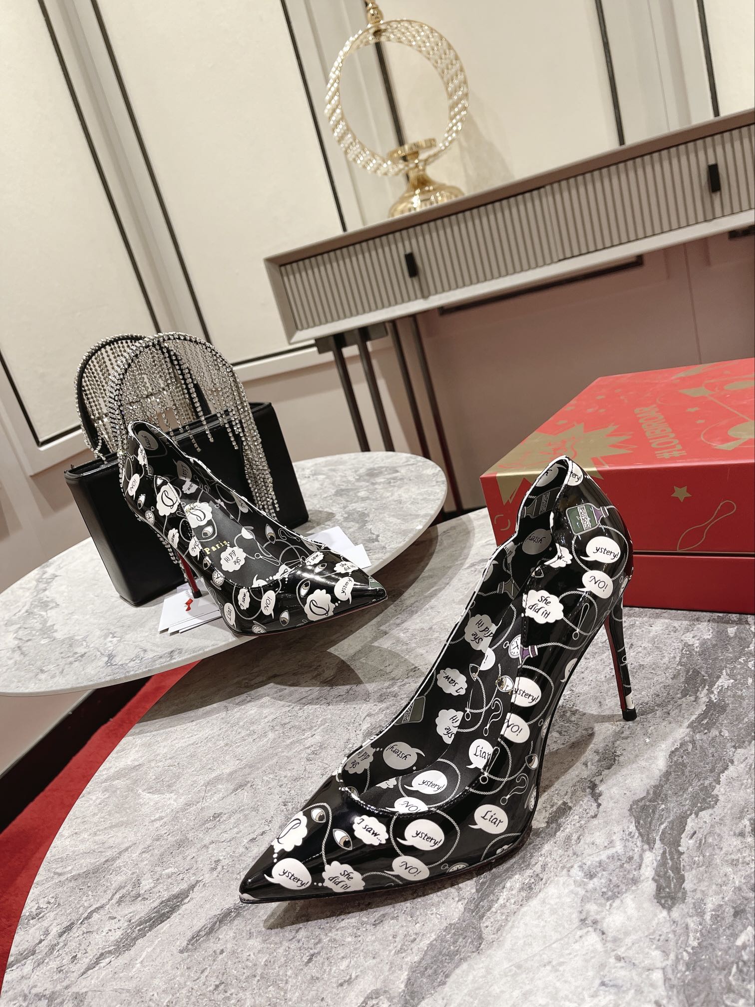 CL Hot Chick Pumps 100mm Patent Weapons Black