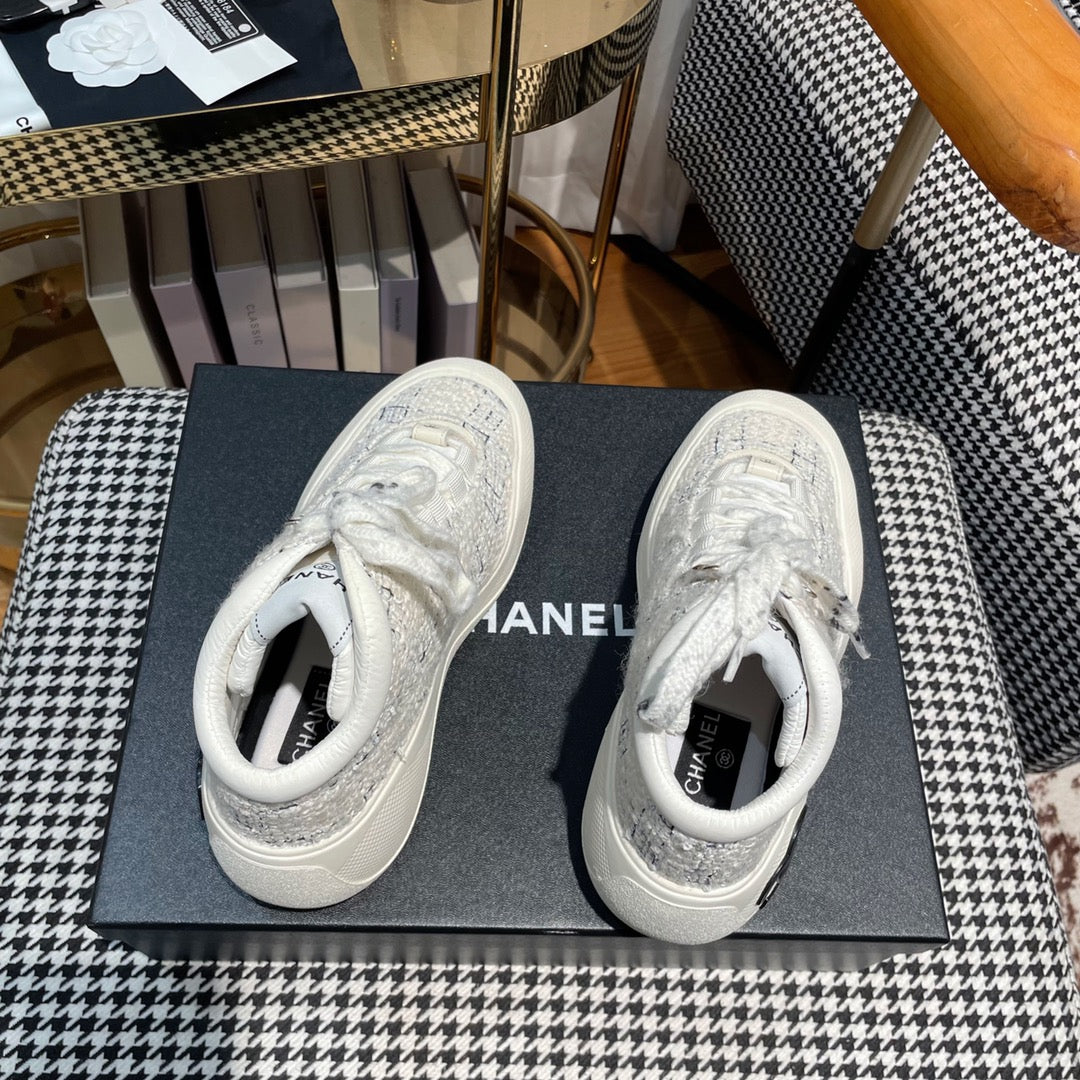 CC Sneaker In White Tweed Fabric 144803