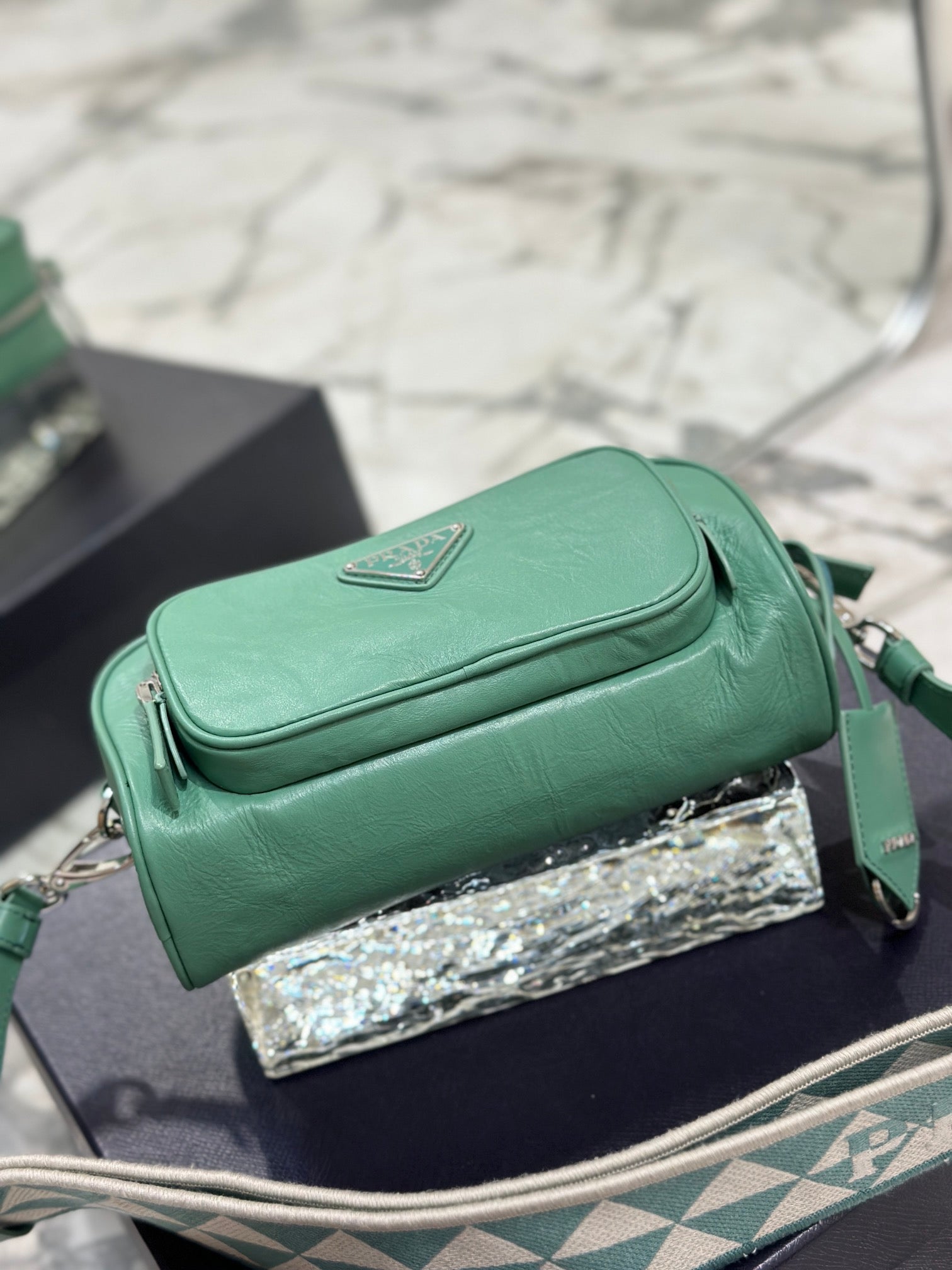 CAMERA BAG 23 IN CASTLETON GREEN WRINKLED LAMBSKIN