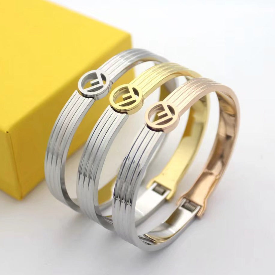Fend Bracelet