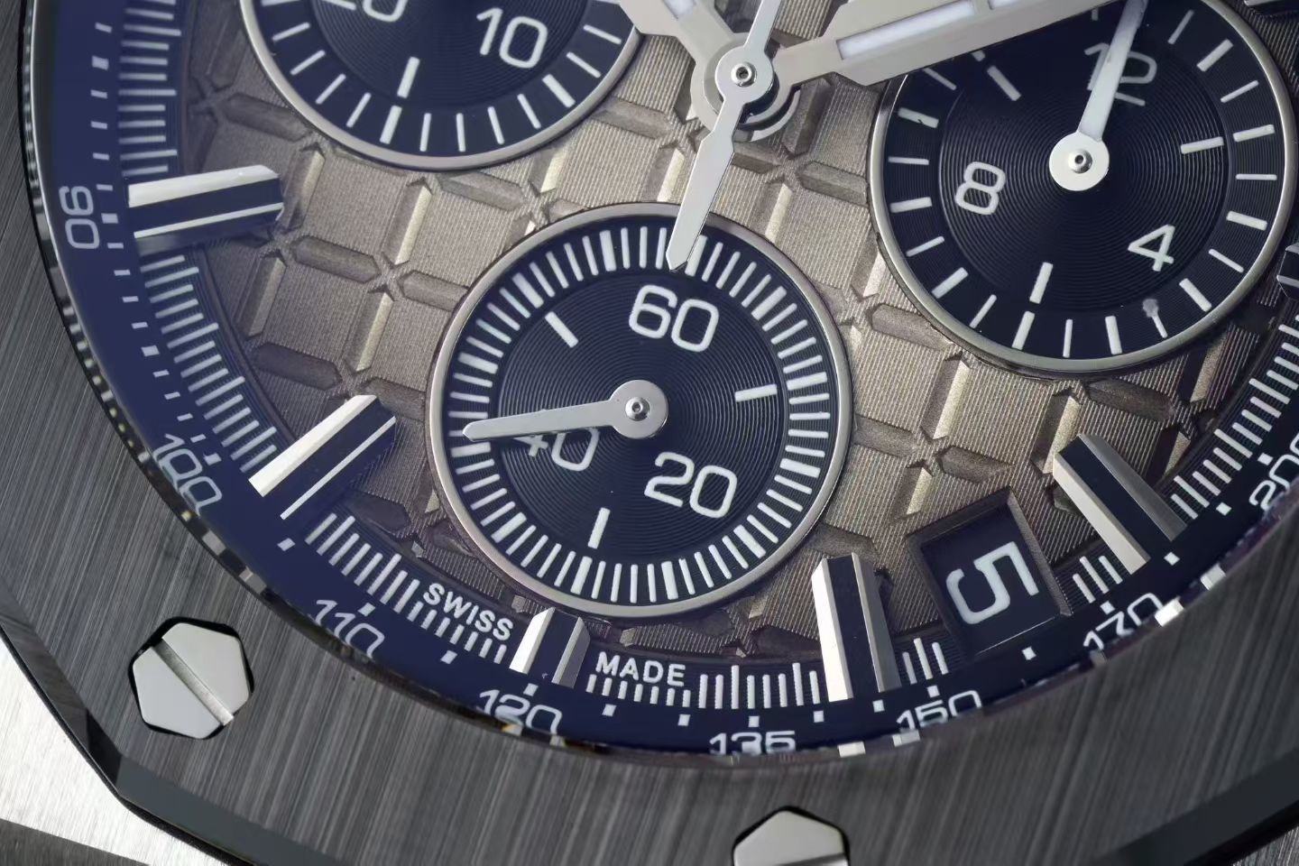 Audemars Piguet Royal Oak Chronograph 41mm Cream Dial Rubber Strap