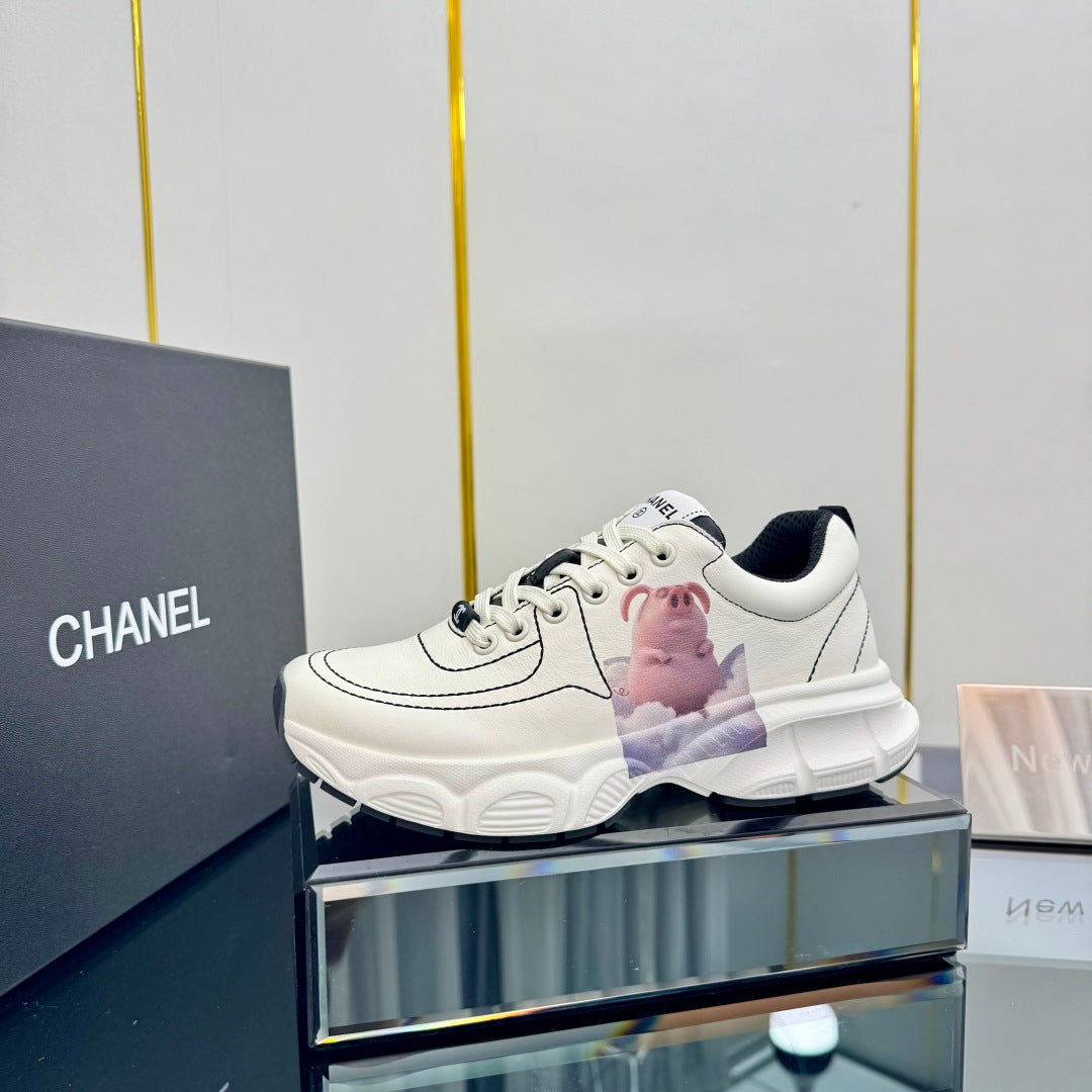 CC Sneaker White with Sticker Cowhide 238622