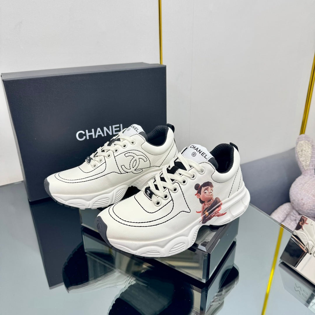 CC Sneaker White with Sticker Cowhide 238623