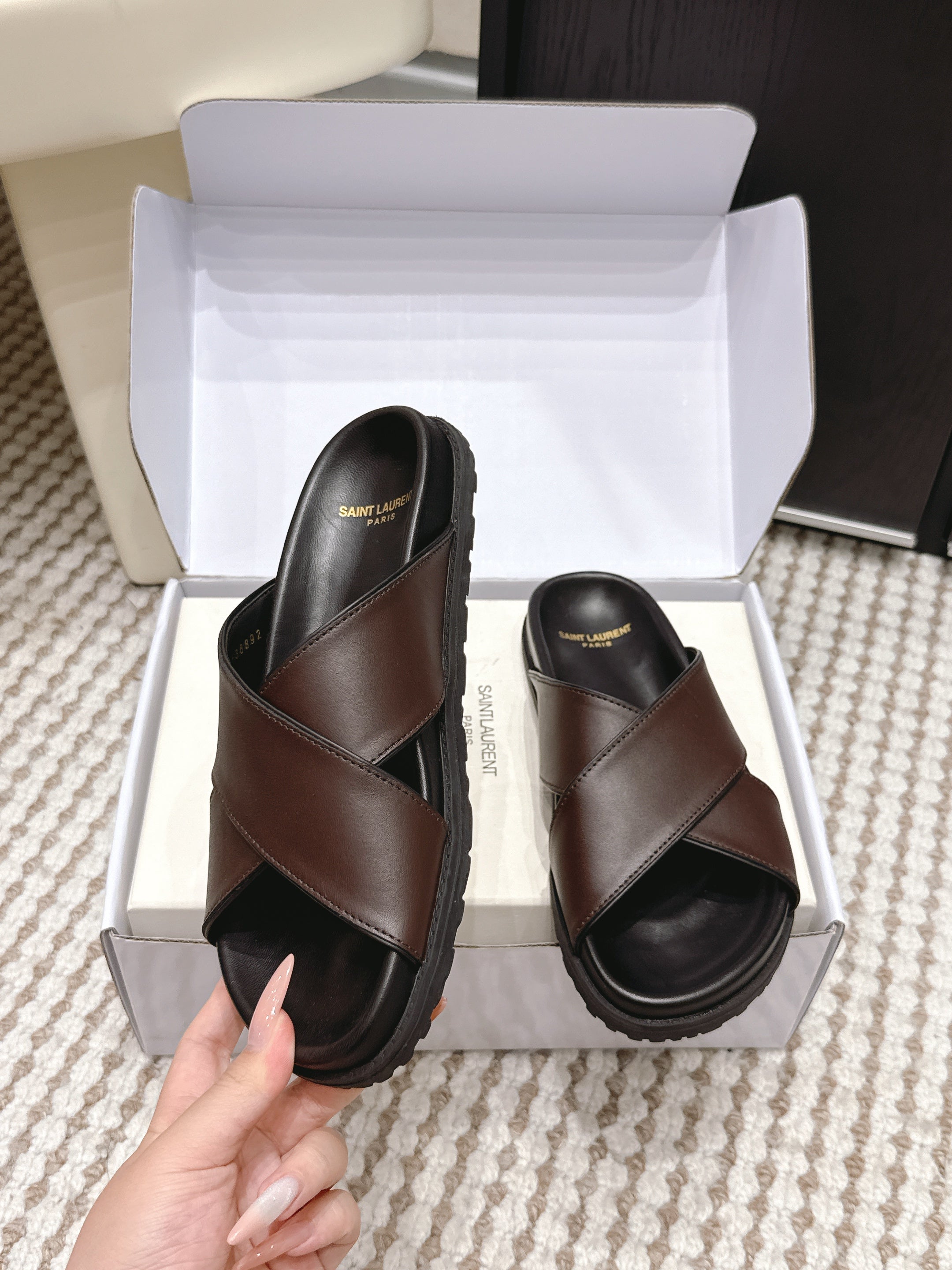 YSL 26ss Platform Slippers Dark Brown Sheepskin 663214