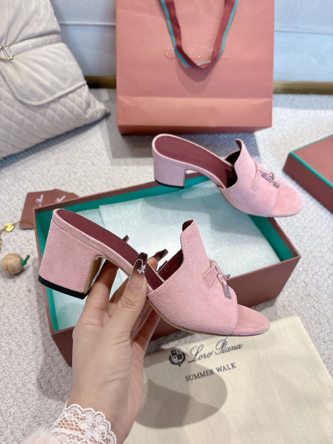 LP 25 Summer Charm Sandal 55 Pink Suede