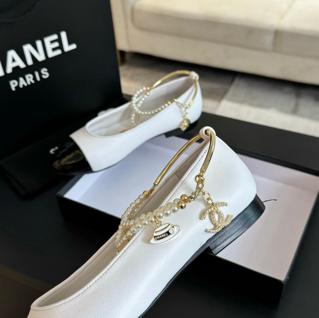 Double Strap Chunky Heel Mary Jane Shoes White Black
