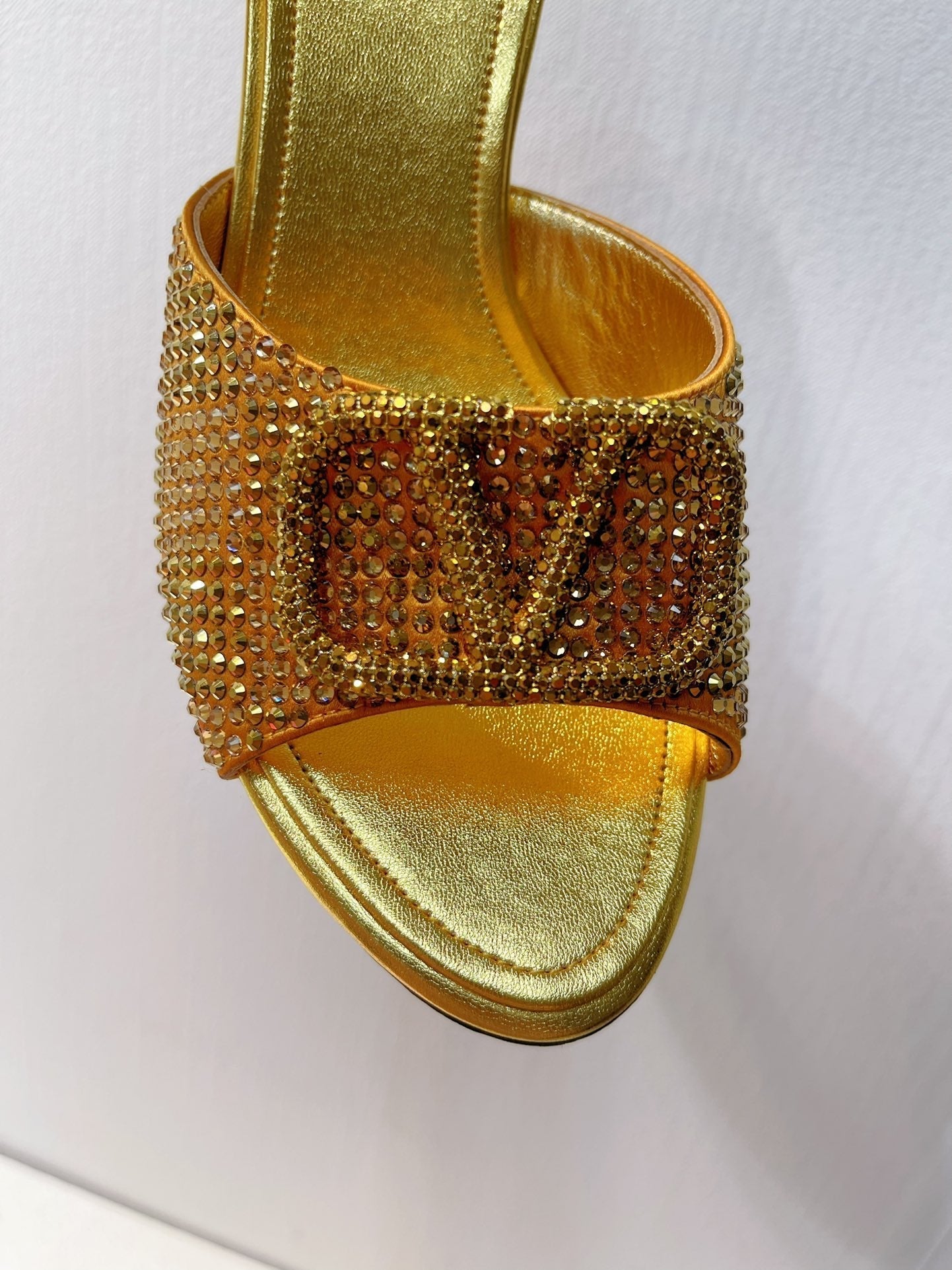 VT High Heeled Sandals Gold Sheepskin 292843
