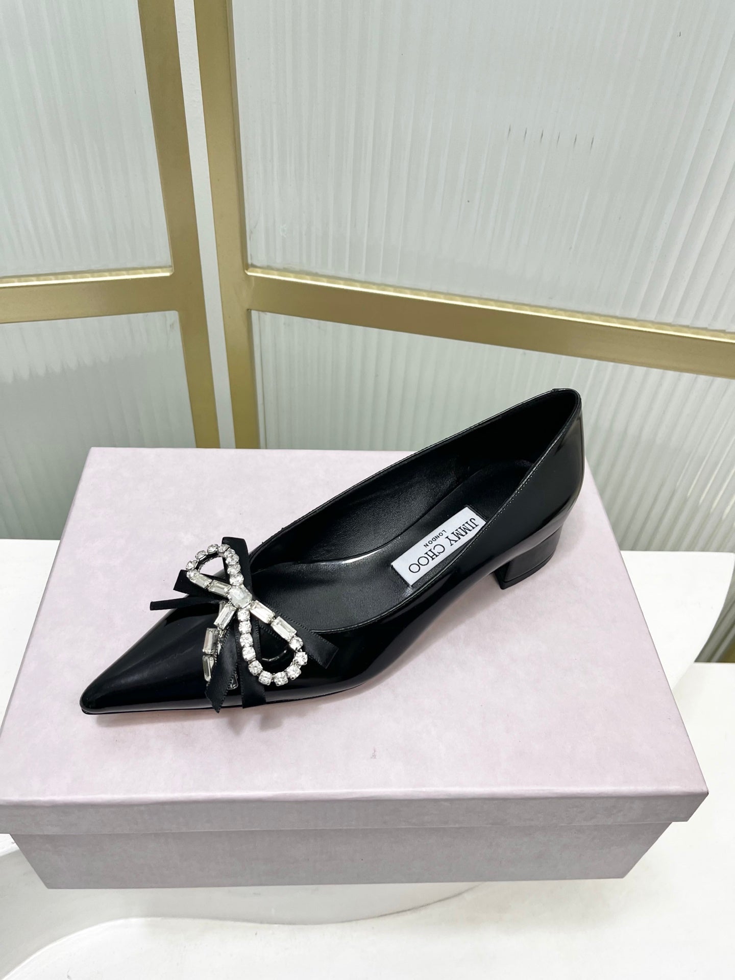 Jimmy 26s Pointed Toe Pump 25 Black Patent Cowhide 605965