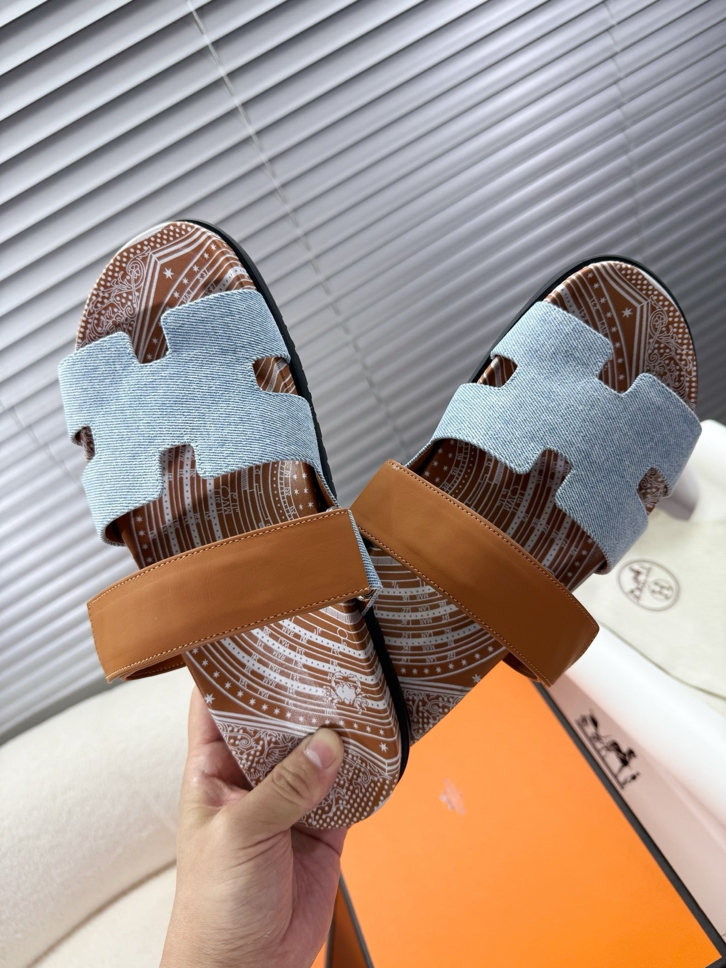 HM Chypre Sandal Demin Blue mix  Caramel Brown Demin with Cowhide 205490