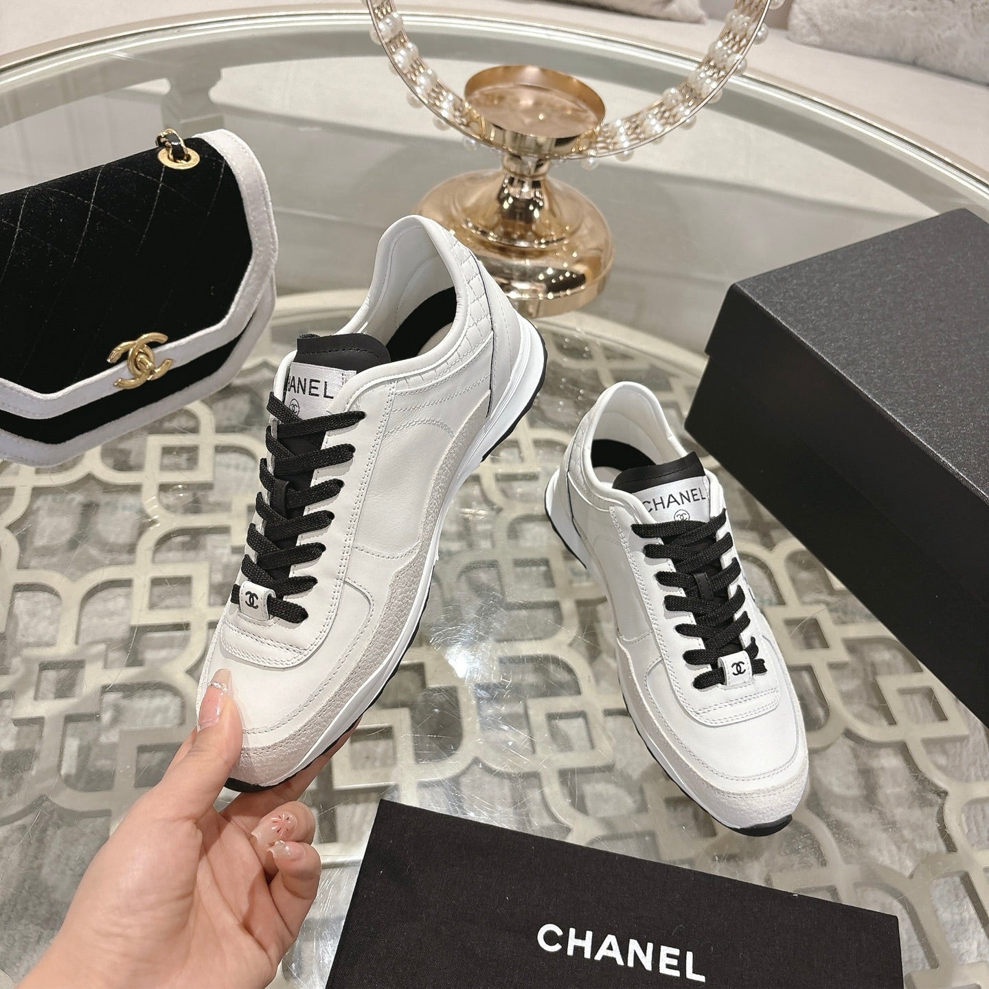 CC 25C Traines White Calfskin & Suede 213314