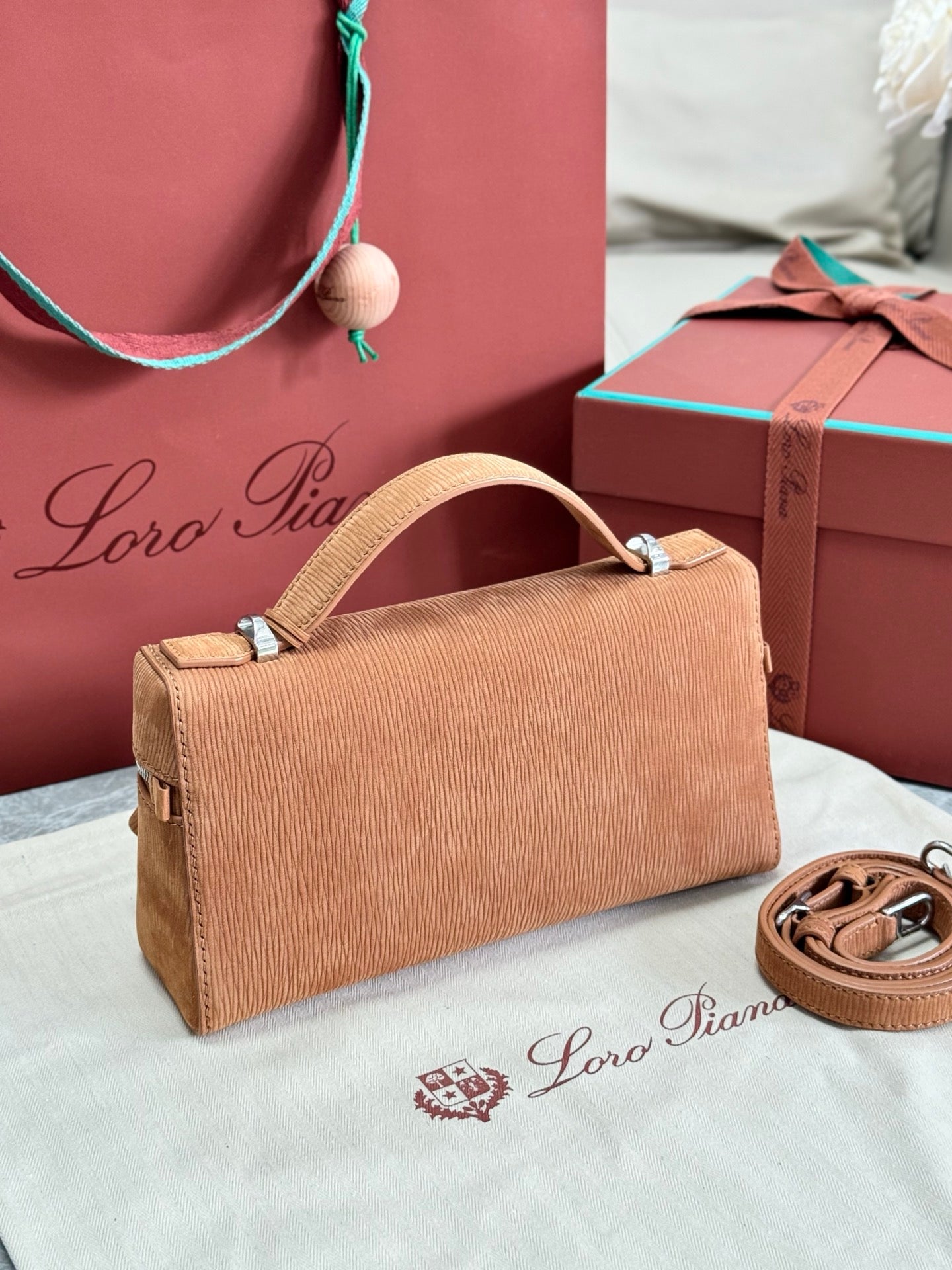 LP 2026 Extra Bag L23 Toffee/Antique Silver Calfskin