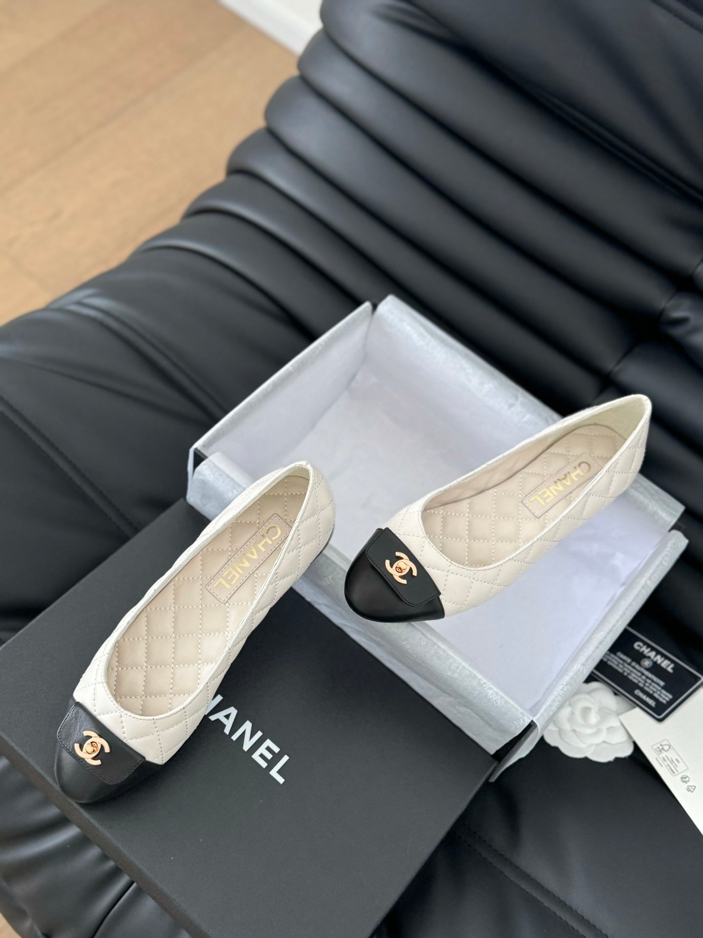 cc classic ballet flat white quilted calfskin