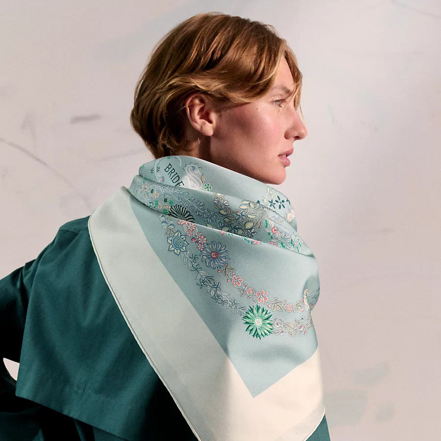 HM 26s 90 Double Sided Scarf Light Blue White Colorful Mulberry Silk 145754