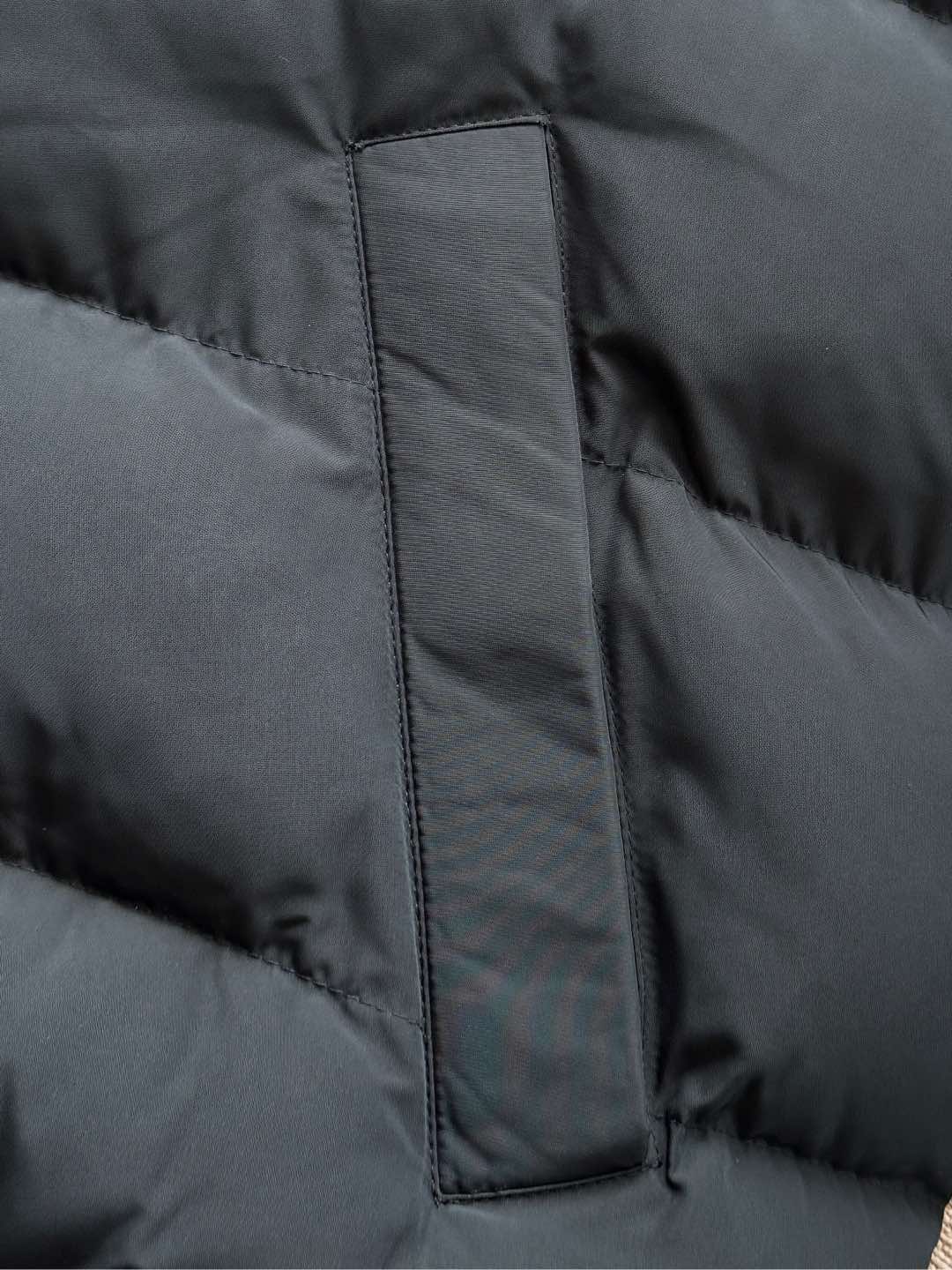 Balenciaga 25 Down Jackets Black Polyester 0026