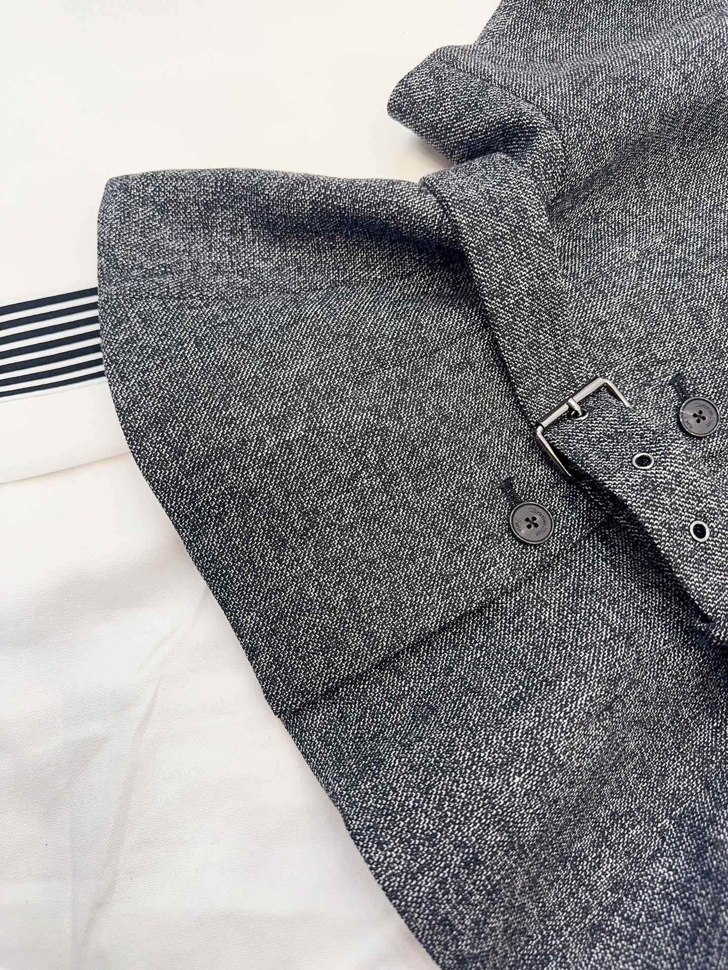 CD 25 Floral V-neck Jacket Gray Cotton