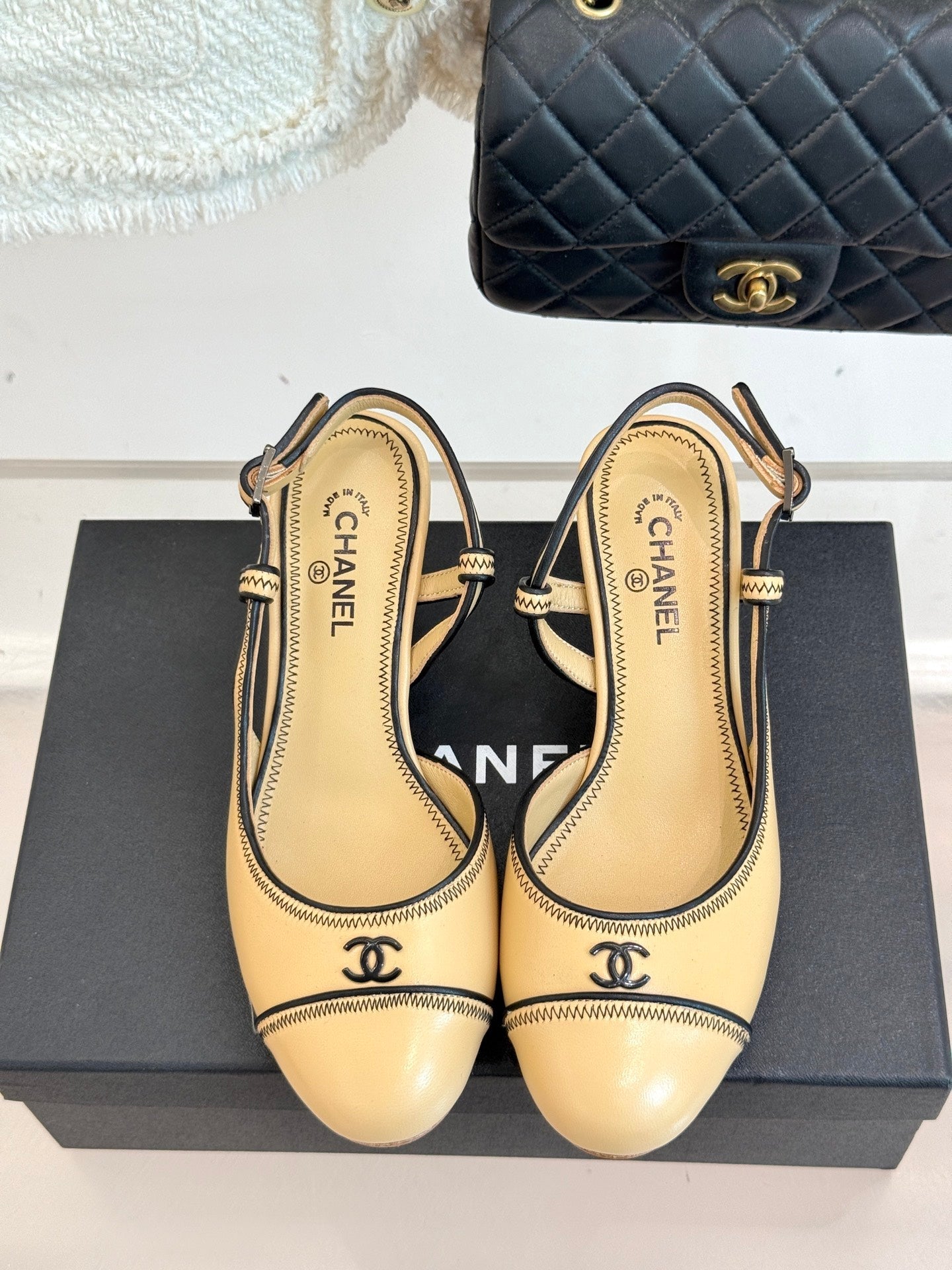 Chanel 25 Slingback Beige Black Sheepskin 473058