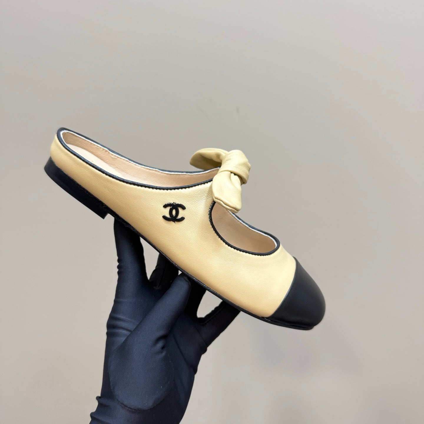 CC 25 Mule Flat Yellow Pastel Sheepskin 239416