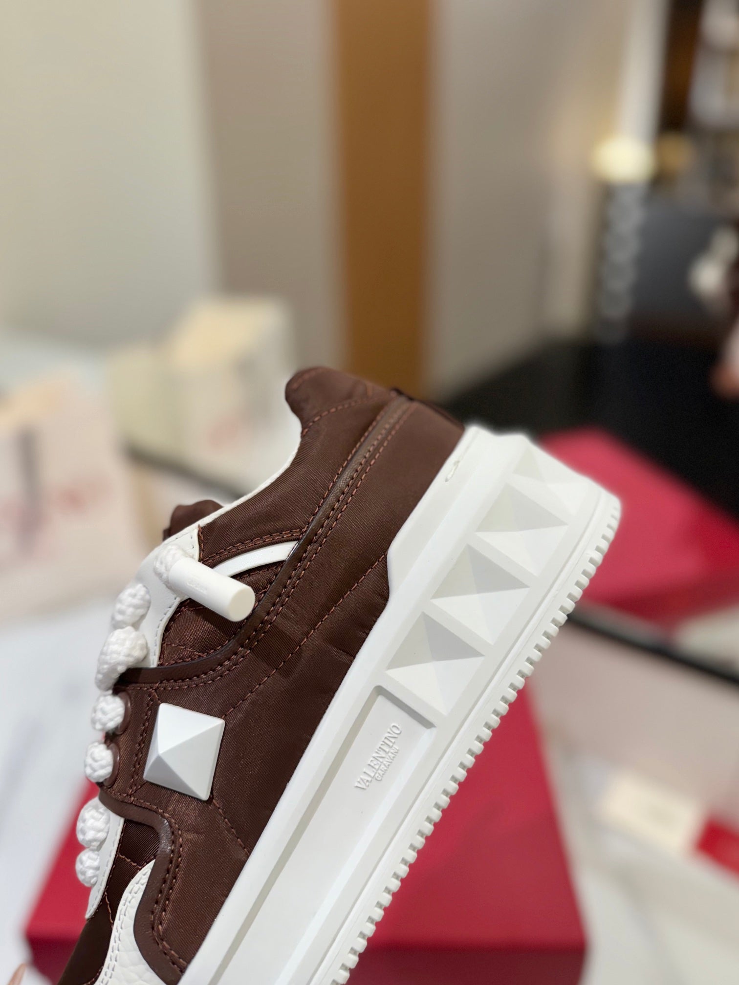 VT 25 One Stud Sneaker Brown Cowhide 341088