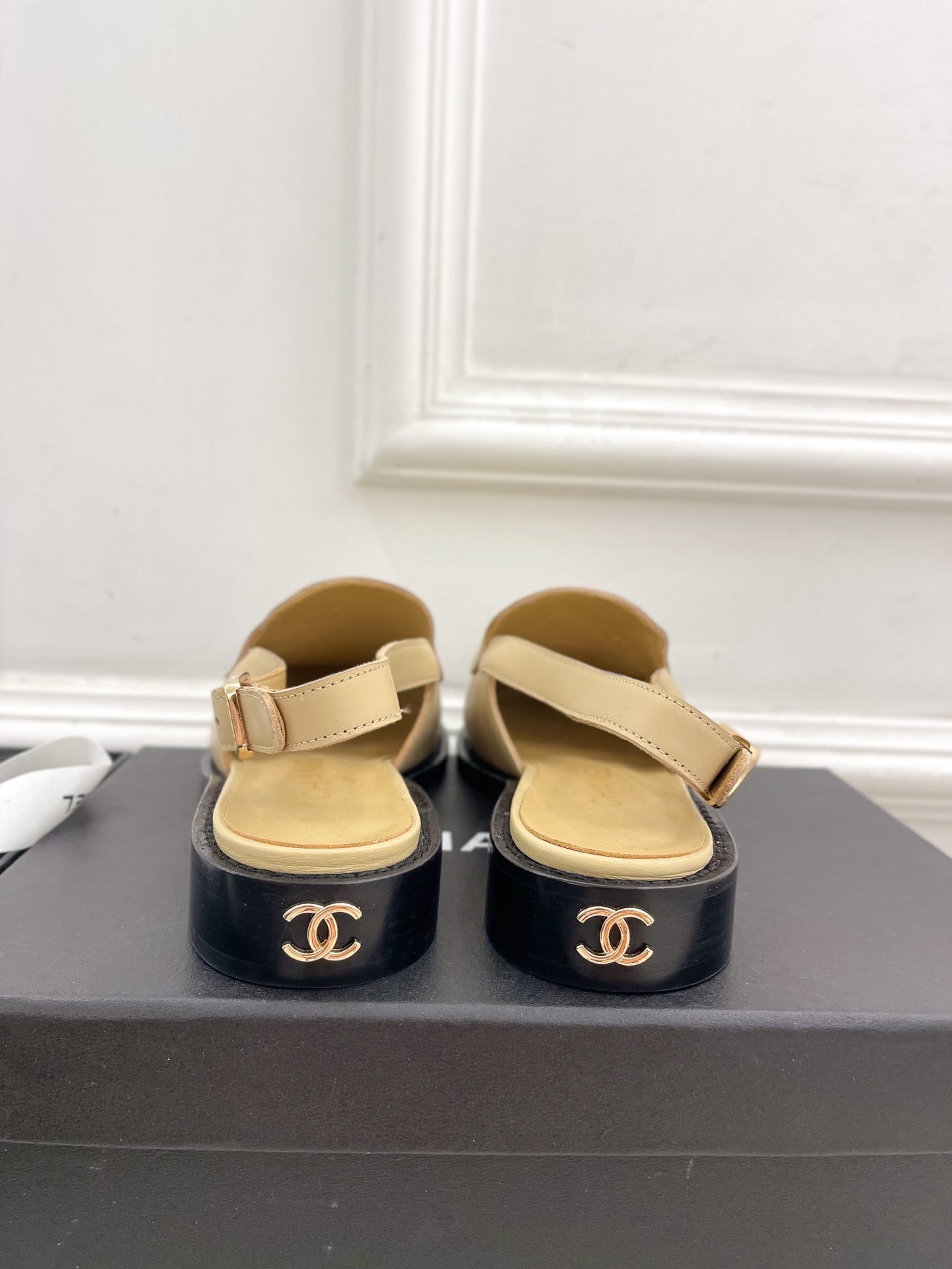 CC 25S Slingback Loafer Beiege Calfskin